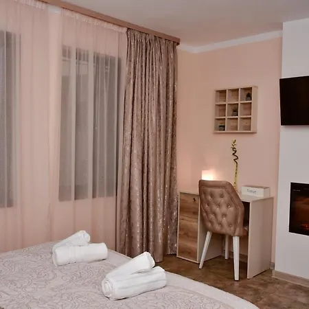Deluxe Guest Studio Romance Old Town Apartment Veliko Tarnovo